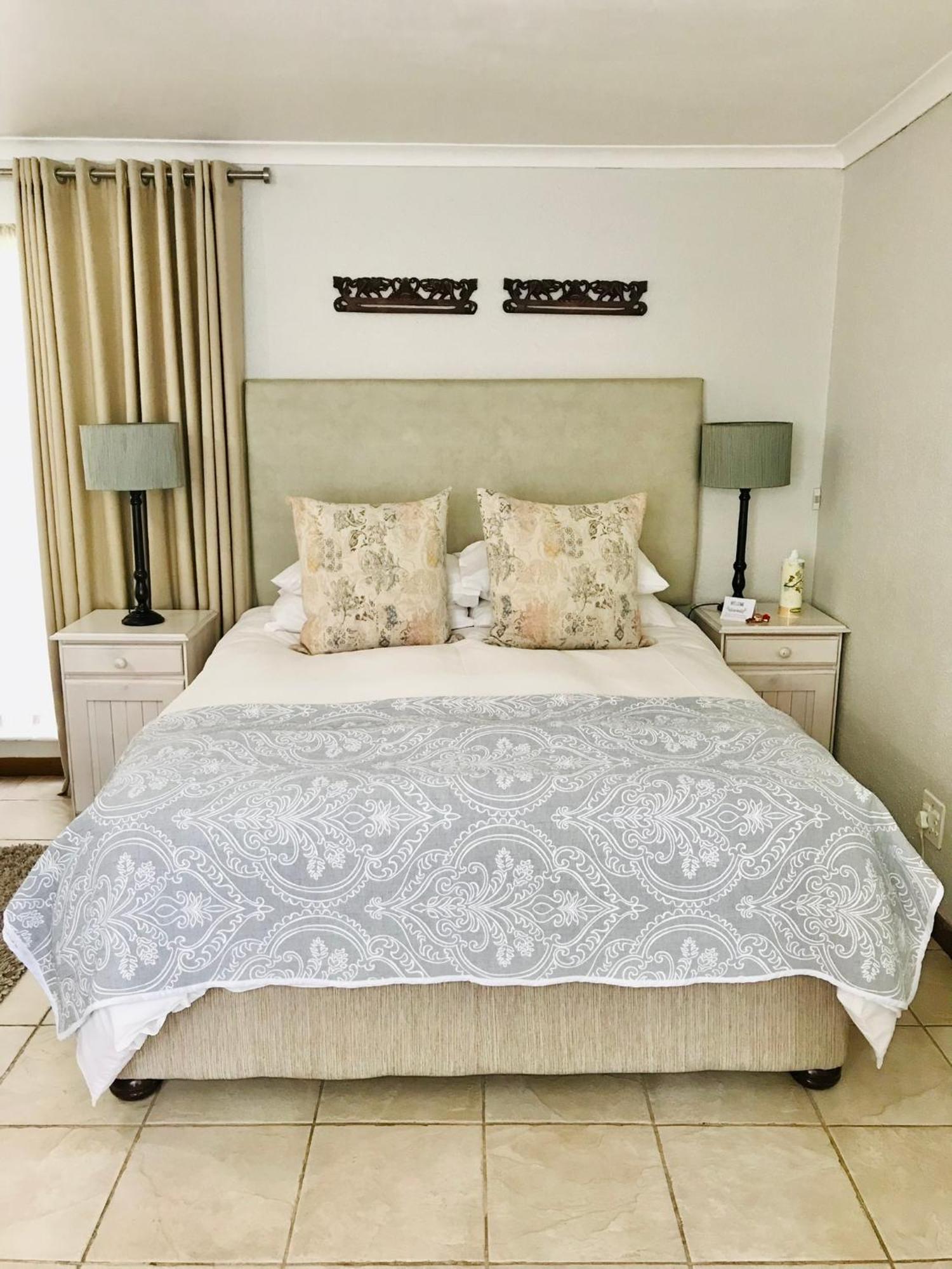 10Vdw Self Catering Apartments Durbanville Extérieur photo